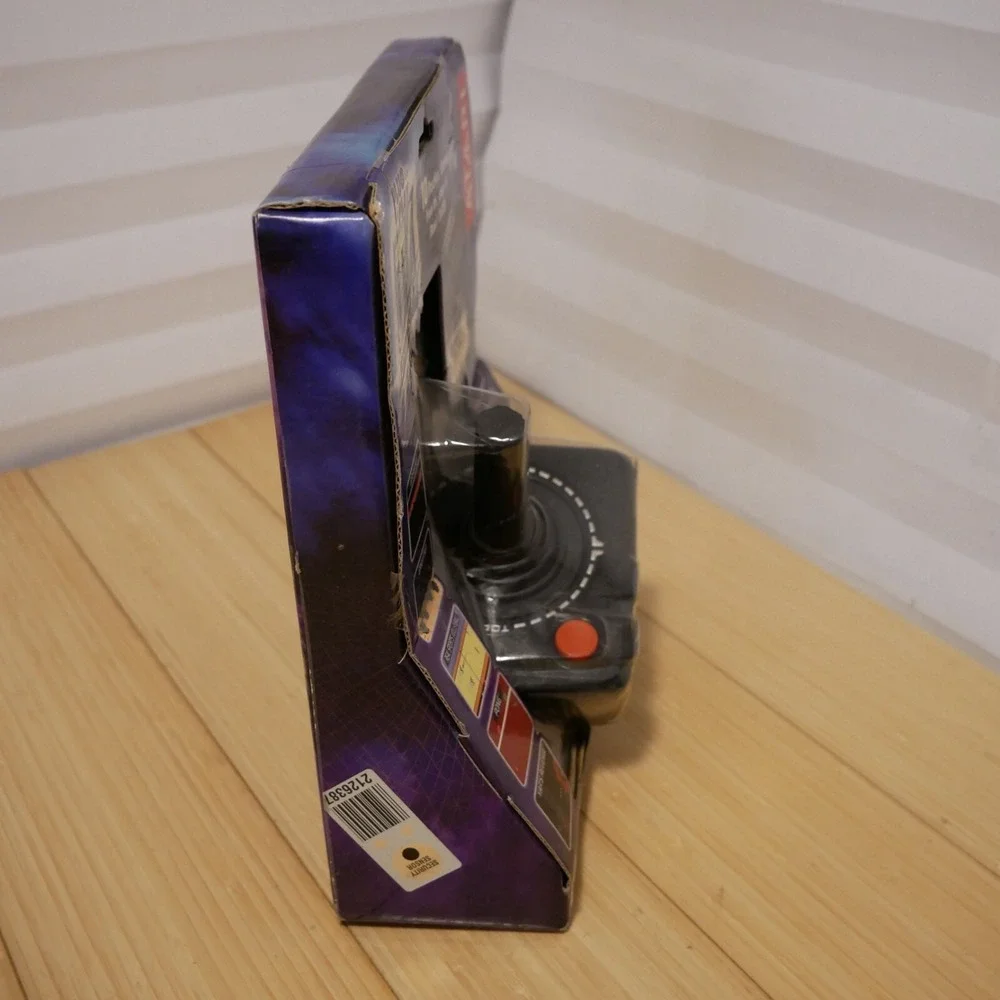 Atari 10-in-1 Plug & Play TV Games (Jakks Pacific TV‎ game systems, 2002) - 08